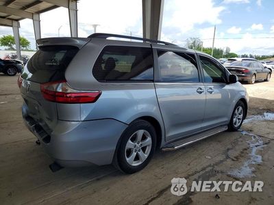Trzecie zdjęcie samochodu z tyłu: 2017 TOYOTA SIENNA LE VIN:5TDKZ3DC4HS882514 - miniatura