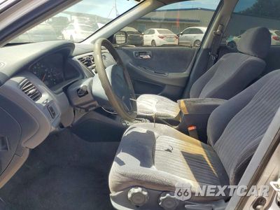 Zdjęcie 7 z 12 samochodu: 1998 HONDA ACCORD LX VIN:1HGCG5646WA188141 - miniatura