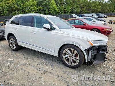 Czwarte zdjęcie samochodu z boku: 2022 AUDI Q7 PREMIUM PLUS VIN:WA1LXBF72ND010418 - miniatura