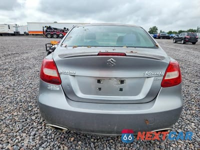 Zdjęcie 6 z 13 samochodu: 2012 SUZUKI KIZASHI SPORT GTS VIN:JS2RF9A60C6100068 - miniatura