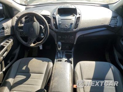 Zdjęcie 8 z 14 samochodu: 2017 FORD ESCAPE S VIN:1FMCU0F74HUB06361 - miniatura