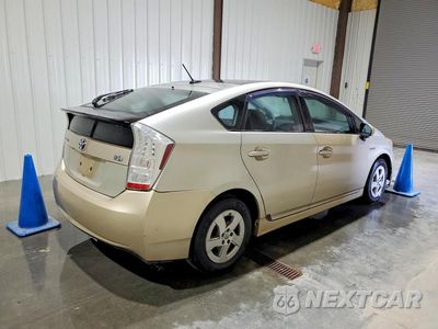 Trzecie zdjęcie samochodu z tyłu: 2010 TOYOTA PRIUS III VIN:JTDKN3DU0A0132296 - miniatura