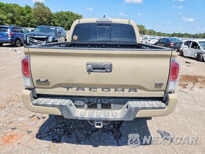 Zdjęcie 6 z 12 samochodu: 2018 TOYOTA TACOMA SR5 V6 VIN:3TMCZ5AN8JM169871 - miniatura