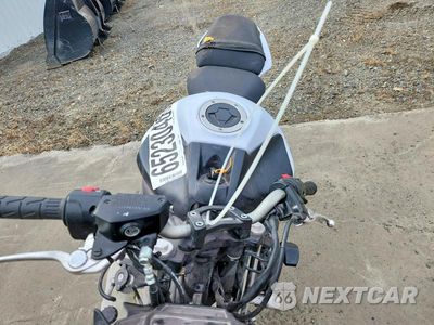 Piąte zdjęcie samochodu w środku: 2015 KAWASAKI EX650 F VIN:JKAEXEF16FDA22680 - miniatura