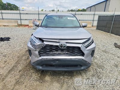 Piąte zdjęcie samochodu w środku: 2023 TOYOTA RAV4 XLE VIN:2T3W1RFV8PC226051 - miniatura