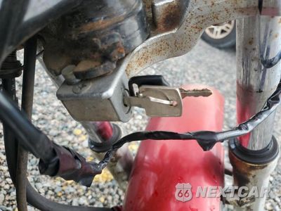 Zdjęcie 8 z 9 samochodu: 1994 HONDA VT600 C VIN:JH2PC2103RM501235 - miniatura