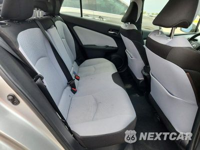 Zdjęcie 19 z 24 samochodu: 2019 TOYOTA PRIUS LE AWD-E VIN:JTDL9RFU4K3001591 - miniatura