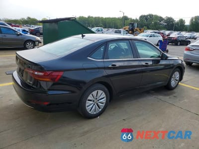 Trzecie zdjęcie samochodu z tyłu: 2019 VOLKSWAGEN JETTA S VIN:3VWN57BU0KM112830 - miniatura
