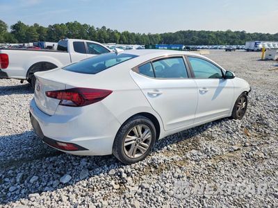Trzecie zdjęcie samochodu z tyłu: 2019 HYUNDAI ELANTRA SEL VIN:5NPD84LF1KH474529 - miniatura