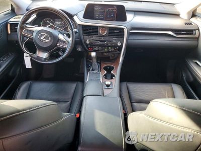 Zdjęcie 8 z 14 samochodu: 2022 LEXUS RX 350 L VIN:JTJHZKFA7N2040587 - miniatura