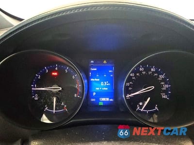 Zdjęcie 9 z 12 samochodu: 2018 TOYOTA C-HR XLE VIN:NMTKHMBX9JR055370 - miniatura