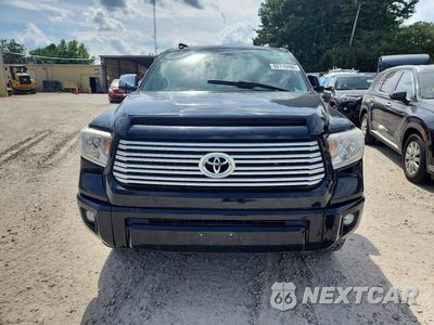 Piąte zdjęcie samochodu w środku: 2017 TOYOTA TUNDRA PLATINUM VIN:5TFAY5F10HX602670 - miniatura