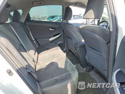 Zdjęcie 10 z 12 samochodu: 2011 TOYOTA PRIUS TWO VIN:JTDKN3DU3B1473137 - miniatura