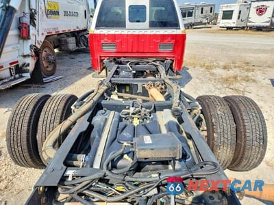 Zdjęcie 10 z 13 samochodu: 2019 FORD F350 SUPER DUTY VIN:1FDRF3GT3KEE57913 - miniatura