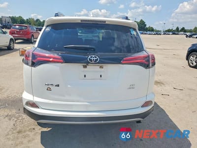 Zdjęcie 6 z 13 samochodu: 2018 TOYOTA RAV4 SE VIN:JTMJFREV4JJ739282 - miniatura