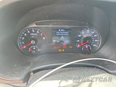Zdjęcie 9 z 13 samochodu: 2021 KIA SOUL LX VIN:KNDJ23AU4M7769373 - miniatura