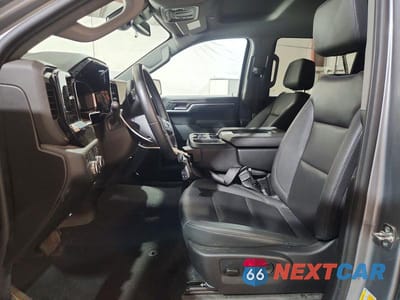 Zdjęcie 7 z 12 samochodu: 2026 GMC SIERRA C1500 SLT VIN:1GTPHDED2TZ209296 - miniatura