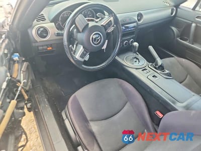 Zdjęcie 8 z 13 samochodu: 2011 MAZDA MX-5 MIATA VIN:JM1NC2MF5B0215609 - miniatura