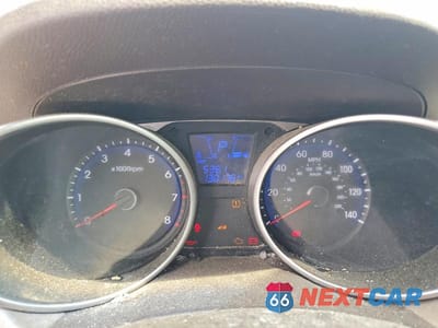 Zdjęcie 9 z 13 samochodu: 2015 HYUNDAI TUCSON LIMITED VIN:KM8JUCAG2FU977515 - miniatura