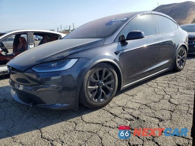 2024 TESLA MODEL X 7SAXCDE53RF443181 - główne zdjęcie licytacji z USA - miniatura