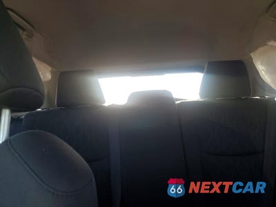 Zdjęcie 10 z 13 samochodu: 2022 TOYOTA COROLLA CROSS LE VIN:7MUCAABG2NV021436 - miniatura