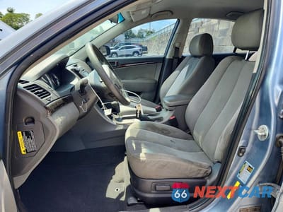 Zdjęcie 7 z 12 samochodu: 2010 HYUNDAI SONATA GLS VIN:5NPET4AC1AH629736 - miniatura