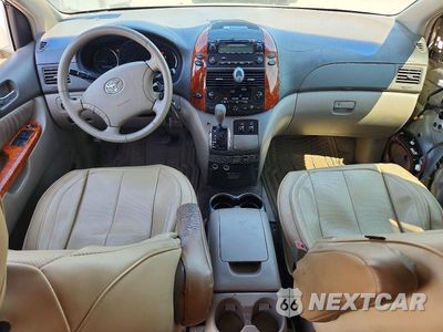 Zdjęcie 8 z 13 samochodu: 2006 TOYOTA SIENNA XLE 7 PASSENGER VIN:5TDBA22C96S059577 - miniatura