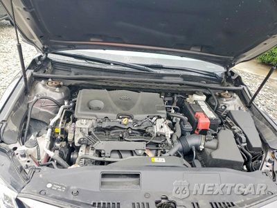 Zdjęcie 11 z 12 samochodu: 2020 TOYOTA CAMRY LE VIN:4T1C11AK6LU503640 - miniatura