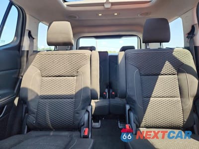 Zdjęcie 10 z 13 samochodu: 2017 GMC ACADIA SLE VIN:1GKKNLLS2HZ233883 - miniatura