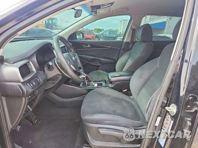 Zdjęcie 7 z 14 samochodu: 2019 KIA SORENTO LX VIN:5XYPG4A34KG499439 - miniatura