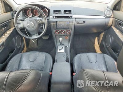 Zdjęcie 8 z 12 samochodu: 2007 MAZDA 3 HATCHBACK VIN:JM1BK343771765512 - miniatura