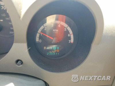 Zdjęcie 9 z 14 samochodu: 2008 DODGE NITRO SXT VIN:1D8GT28K68W213844 - miniatura