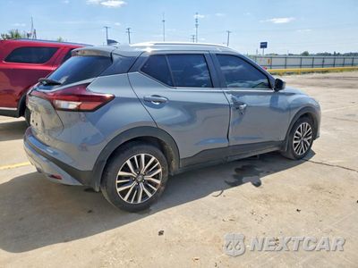 Trzecie zdjęcie samochodu z tyłu: 2021 NISSAN KICKS SV VIN:3N1CP5CV5ML511857 - miniatura