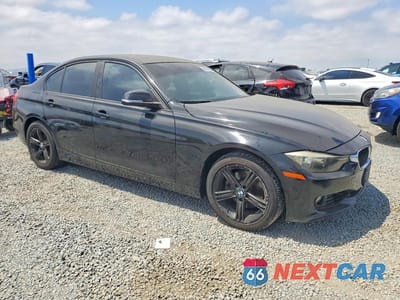 Czwarte zdjęcie samochodu z boku: 2013 BMW 328 I SULEV VIN:WBA3C1C55DF443276 - miniatura