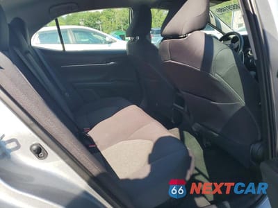 Zdjęcie 10 z 12 samochodu: 2021 TOYOTA CAMRY LE VIN:4T1C31AK9MU565609 - miniatura