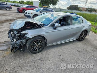 2021 TOYOTA CAMRY SE 4T1G11AK7MU518019 - główne zdjęcie licytacji z USA - miniatura