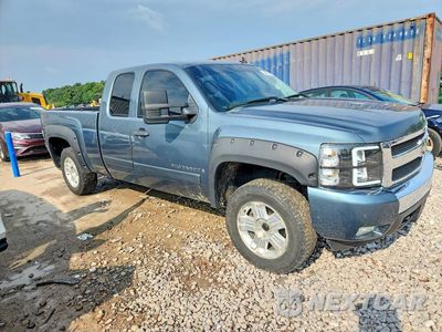 Czwarte zdjęcie samochodu z boku: 2008 CHEVROLET SILVERADO K1500 VIN:2GCEK190081326339 - miniatura