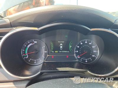 Zdjęcie 9 z 12 samochodu: 2012 KIA OPTIMA HYBRID VIN:KNAGM4AD2C5031556 - miniatura