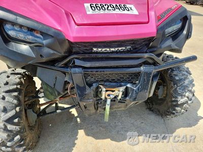 Zdjęcie 9 z 10 samochodu: 2018 HONDA PIONEER 1000 UTILITY VEHICLE VIN:1HFVE0428J4209215 - miniatura