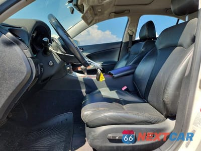 Zdjęcie 7 z 12 samochodu: 2006 LEXUS IS 350 VIN:JTHBE262662006718 - miniatura