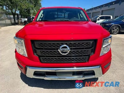Piąte zdjęcie samochodu w środku: 2022 NISSAN TITAN SV VIN:1N6AA1EF1NN100152 - miniatura
