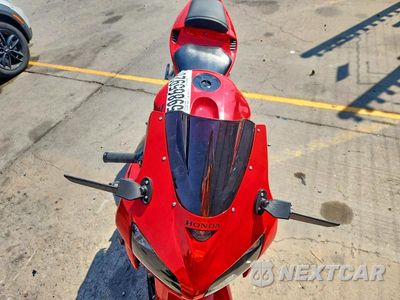 Piąte zdjęcie samochodu w środku: 2005 HONDA CBR600 RR VIN:JH2PC37045M205938 - miniatura