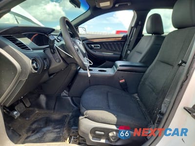 Zdjęcie 7 z 12 samochodu: 2019 FORD TAURUS POLICE INTERCEPTOR VIN:1FAHP2MKXKG108809 - miniatura