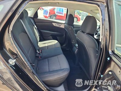 Zdjęcie 10 z 13 samochodu: 2022 KIA FORTE LXS VIN:3KPF24AD2NE482384 - miniatura