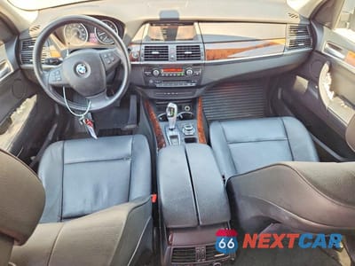 Zdjęcie 8 z 14 samochodu: 2011 BMW X5 XDRIVE35I VIN:5UXZV4C55BL414074 - miniatura