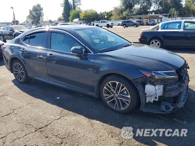 Czwarte zdjęcie samochodu z boku: 2025 TOYOTA CAMRY XLE VIN:4T1DAACK2SU059060 - miniatura