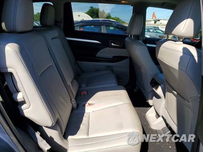 Zdjęcie 11 z 13 samochodu: 2019 TOYOTA HIGHLANDER XLE VIN:5TDJZRFH3KS741898 - miniatura