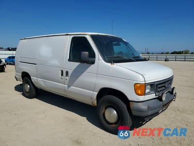 Czwarte zdjęcie samochodu z boku: 2006 FORD ECONOLINE E250 VAN VIN:1FTNE24W96HA25913 - miniatura