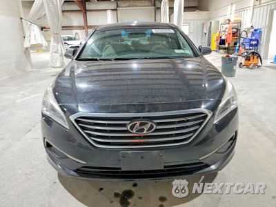 Piąte zdjęcie samochodu w środku: 2016 HYUNDAI SONATA SE VIN:5NPE24AF0GH334780 - miniatura