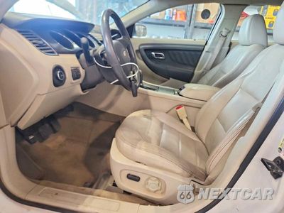Zdjęcie 7 z 12 samochodu: 2011 FORD TAURUS SEL VIN:1FAHP2EW6BG171231 - miniatura